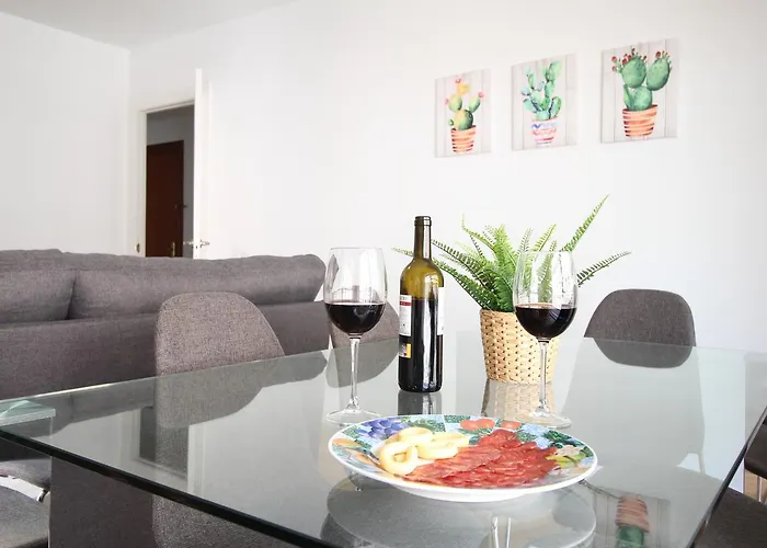 Del Parque Flats - Zamarrilla